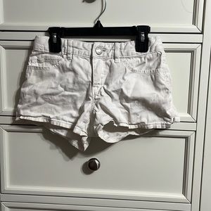 White Gap shorts